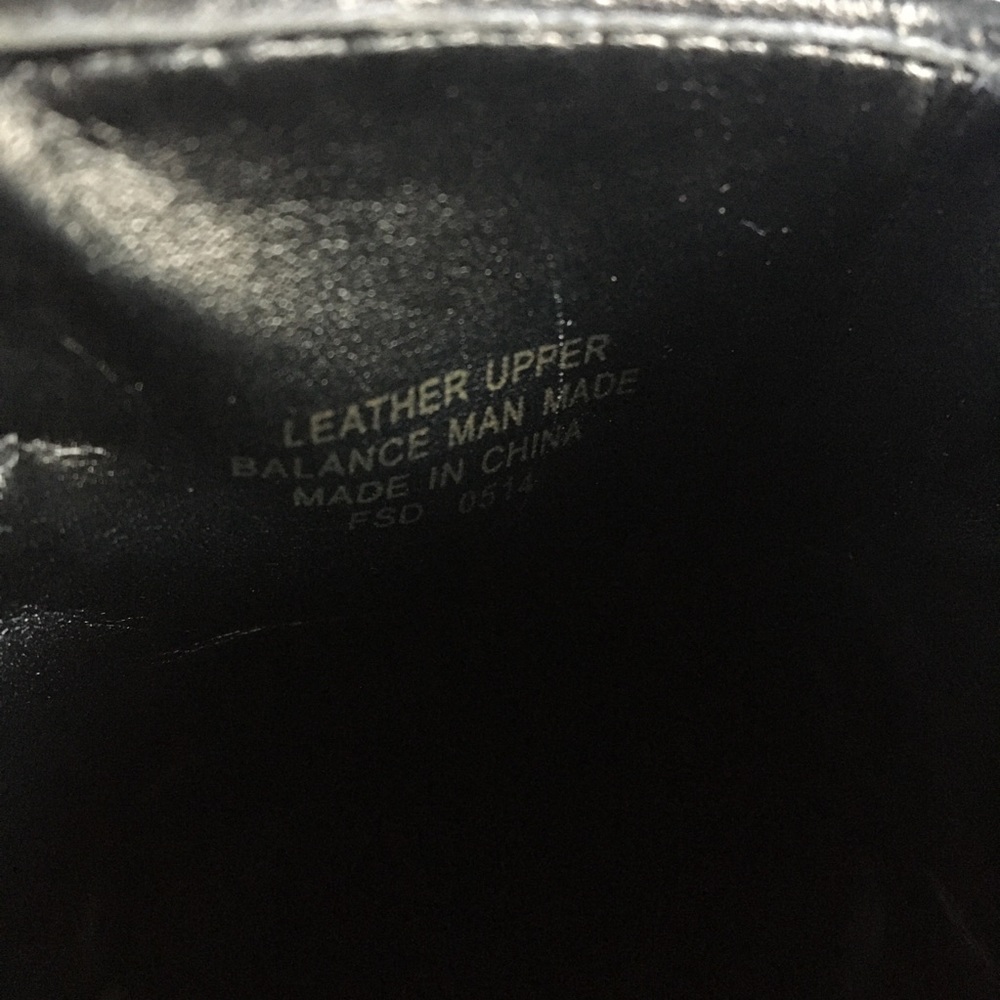8M BLACK LEATHER BACK ZIPPER BOOTS - Picture 7 of 8